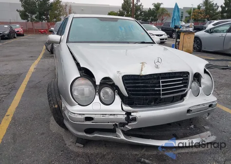 2001 Mercedes-Benz E 55 Amg z USA, uszkodzony, nr VIN WDBJF74J91B275207